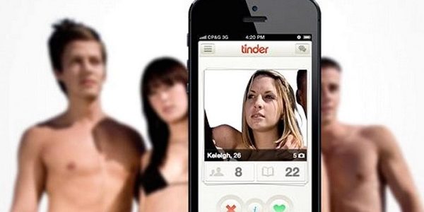 Coucher le premier soir sur Tinder : la mettre dans votre lit dès la première rencontre, c’est possible !