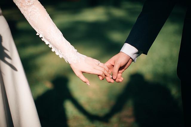 Savoir si on plait à une femme mariée.