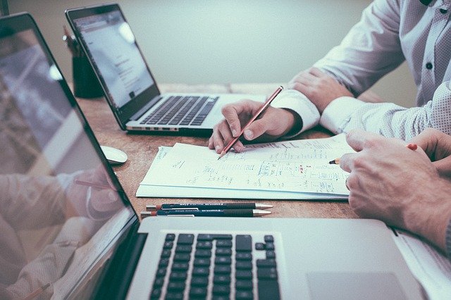 Comment draguer à son bureau ?